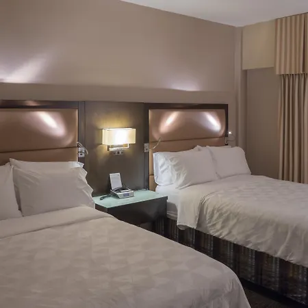 Holiday Inn & Suites Vancouver Downtown By Ihg-2